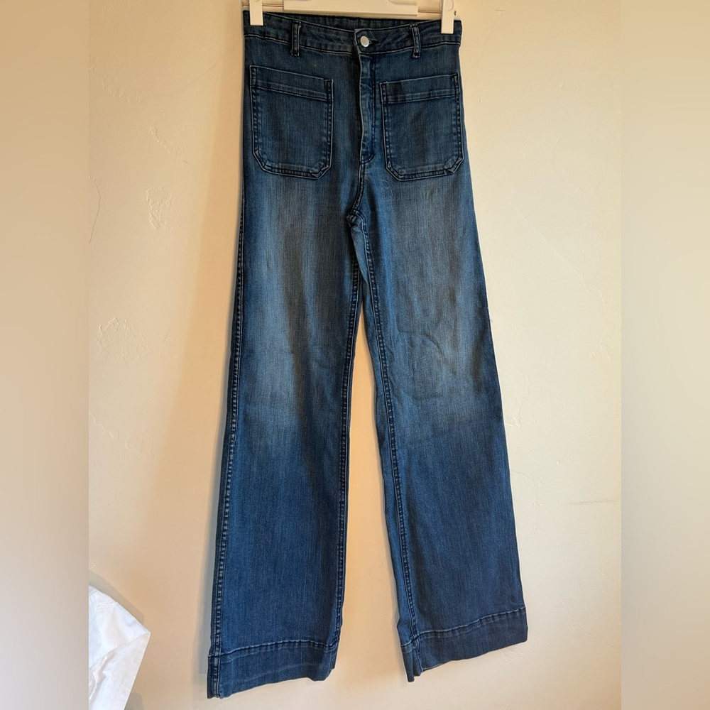 Front pocket wide leg high waist jeans